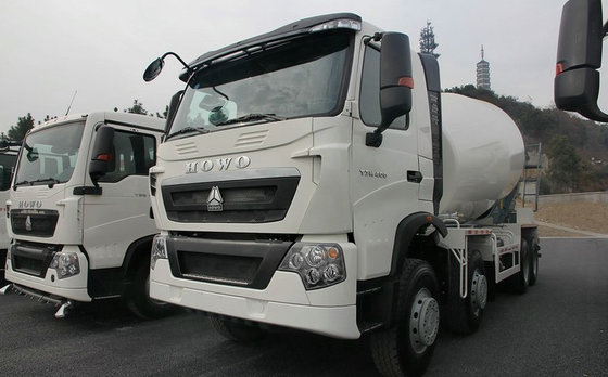 China Sinotruk Concrete Mixer Truck 12CBM Tank With Euro II Emission supplier