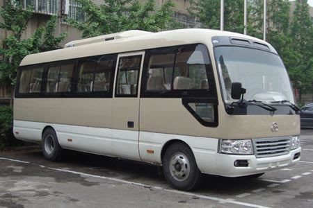 China 7 Meter Long Business Mini Van Bus For Recreational 23 Seats With Cushion supplier