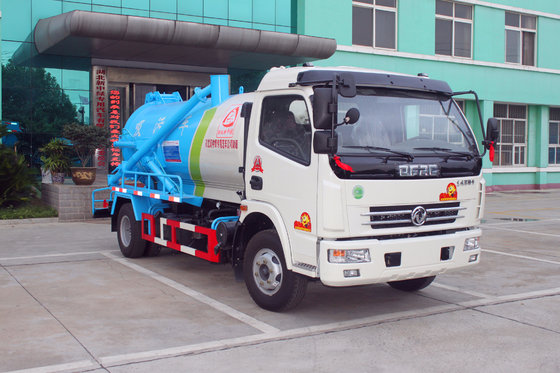 China Sewage pump truck / Special Purpose Truck with 3000L tank volumn 120HP Engine supplier