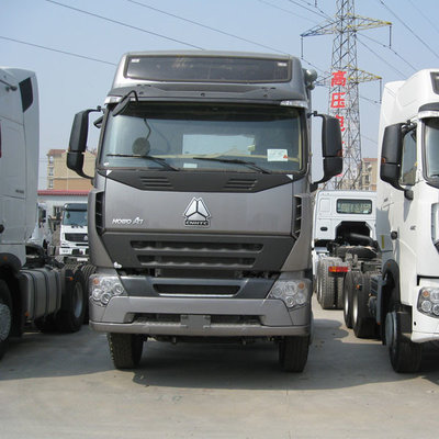 China HOWO A7  Prime Mover Truck and trailer ZZ4257N3247 semi truck mover supplier