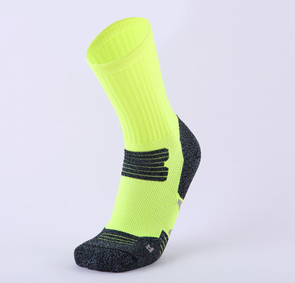 China Cotton Custom Sports Socks / Elastic And Breathable Running Socks / Colorful Mens Socks supplier