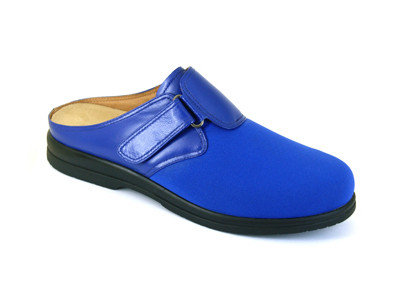 China Unisex Slip-on Wider Width Arthritis Shoes Comfort Shoes Diabetic Footwear supplier