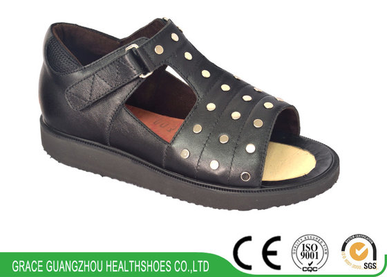 China Foot-friendly Unisex  Extra Wide Width Orthopedic Sandal Therapeutic Footwear  9814005 supplier
