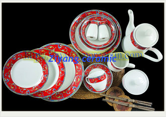 China 47pcs porcelian dinnerware set supplier
